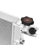 Алюминиевый радиатор Mishimoto MMRAD-WRA-07V2 Performance для Jeep Wrangler JK 2007-2018 — изображение 7
