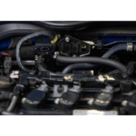 Маслоуловитель Mishimoto MMBCC-CIV-16PBE с перегородкой для Honda Civic 1.5T 16-21 — изображение 6