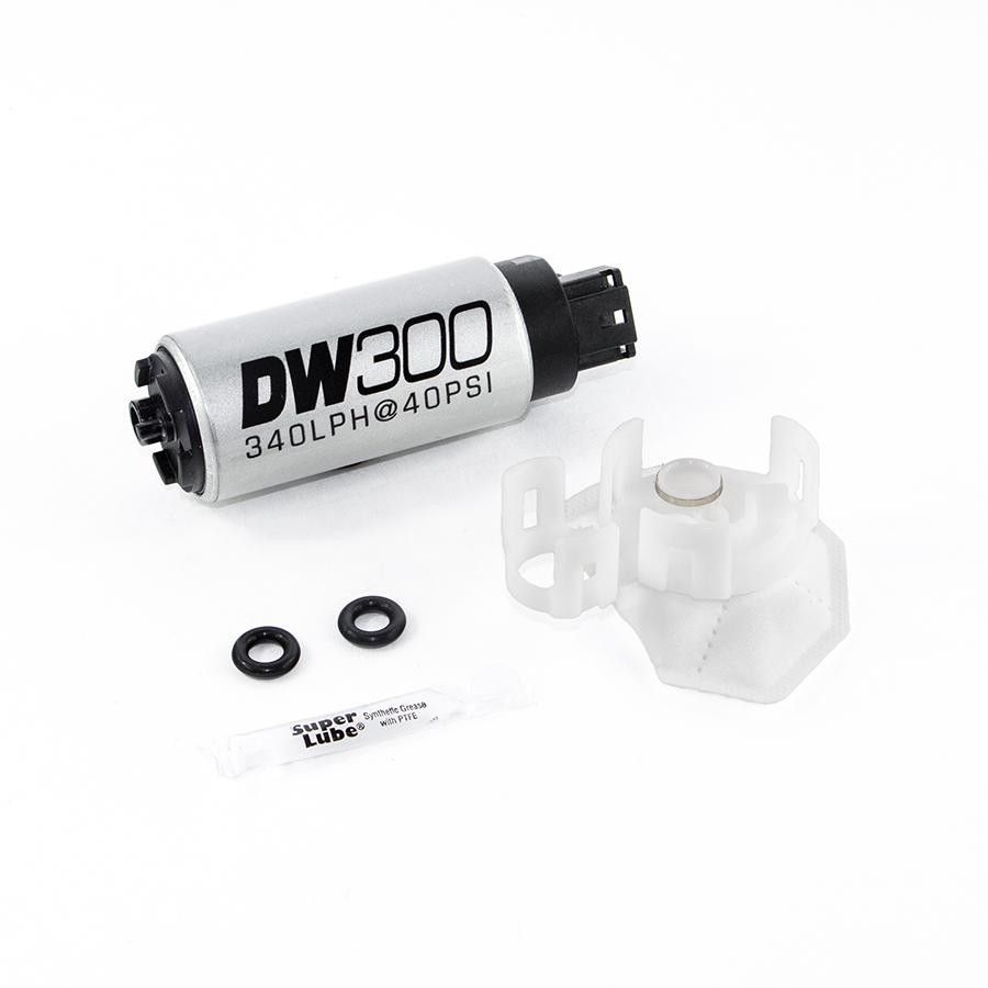 pompa-paliwa-dw300c-deatschwerks-9-307-1026-340lph-mitsubishi-lancer-evo-x-2008-2014-honda-civic-2001-2006-mazda-speed-3-mps-2007-2013-speed-6-mps-06-11_3 Топливный насос DeatschWerks DW300C 340 л/ч для SHO EVO X 2011-19 08-15 Mazdaspeed3 07-13 Mazdaspeed6 06-07 Honda Civic 12-16 Honda Accord 13-17 Tundra 4.0L V6 07-14 4.L V8 07-10 4.6L V8 08-17 5,7 л V8 07-17 Рэнглер 07-17 — изображение 1